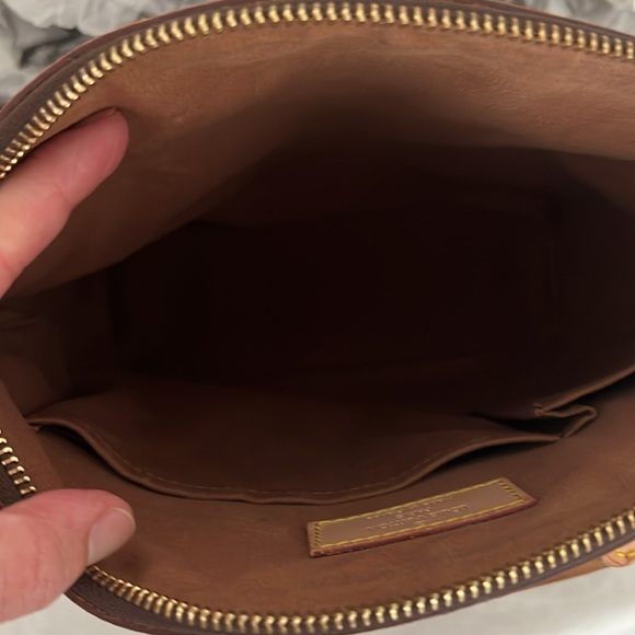 LV bag - Picture 8 of 13